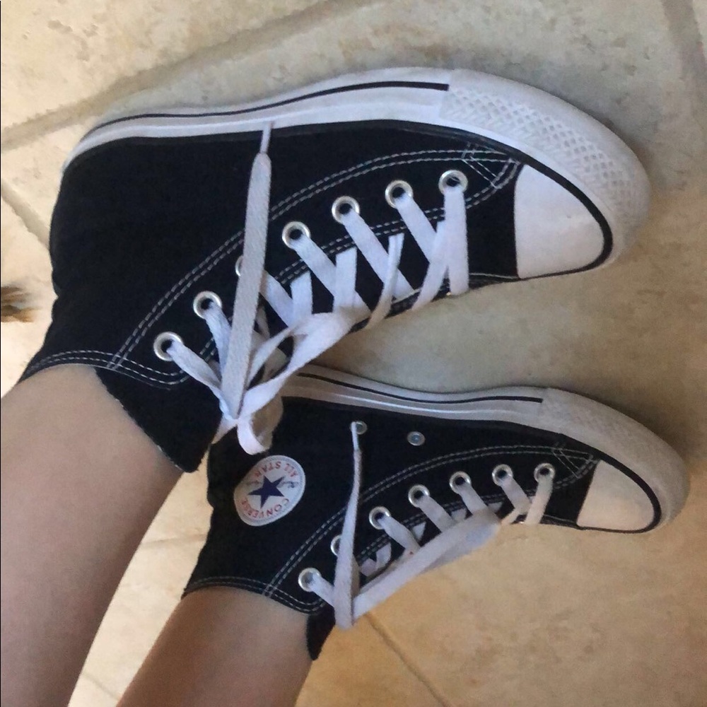 Black converse high tops